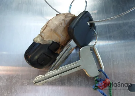 2005 Toyota Tundra Sr5 V8 z USA, uszkodzony, nr VIN 5TBET34105S486842